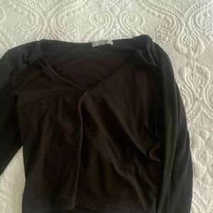 long sleeve black tee